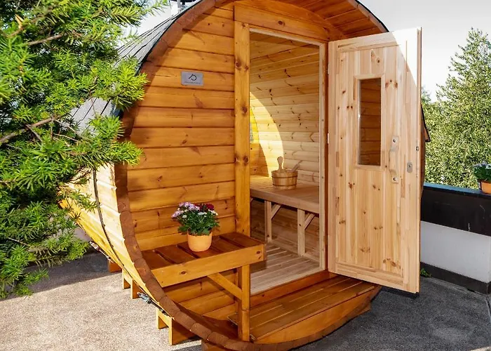 Frohe Aussicht Hotel *