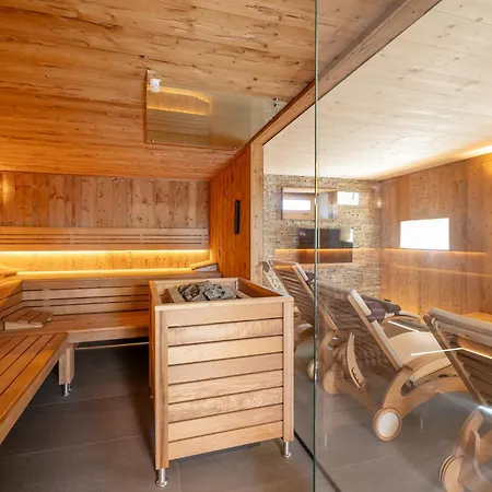 Frohe Aussicht Hotel *